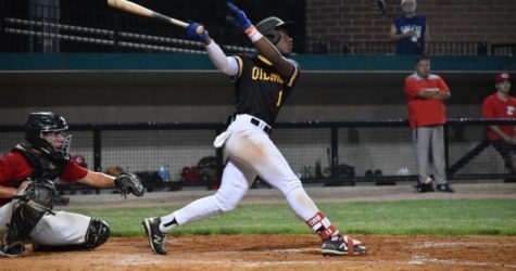 Generals Edge Oilmen as Teams Exchange Late Rallies