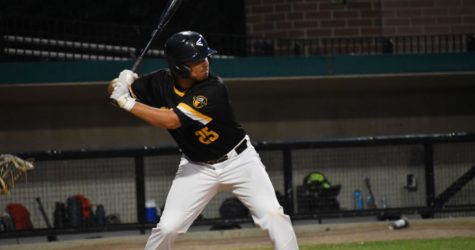 Resilient Oilmen Edge Vikings for Fifth Straight Victory