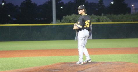 Race for Regular Season Title Tightens as Oilmen Fall to Generals