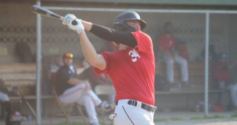 Vikings Offense Explodes, Pitching Stifles Oilmen