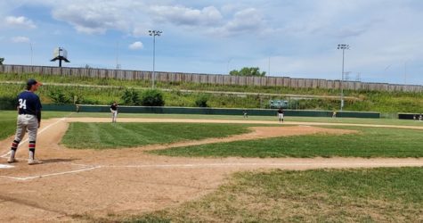 Minutemen Let Up Late in Loss to Oilmen