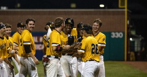 Cardiac Kids Strike Again as Oilmen Rally Past Vikings