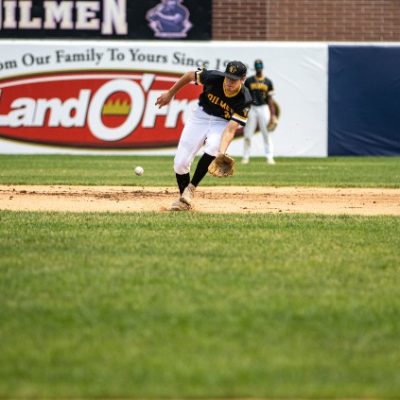 Oilmen Fall to Generals on Kids Day