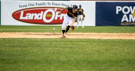 Oilmen Fall to Generals on Kids Day