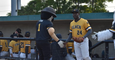 Oilmen Lose First Home Game of Season