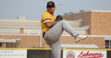 Oilmen Late-Game Heroics Defeats Griffith